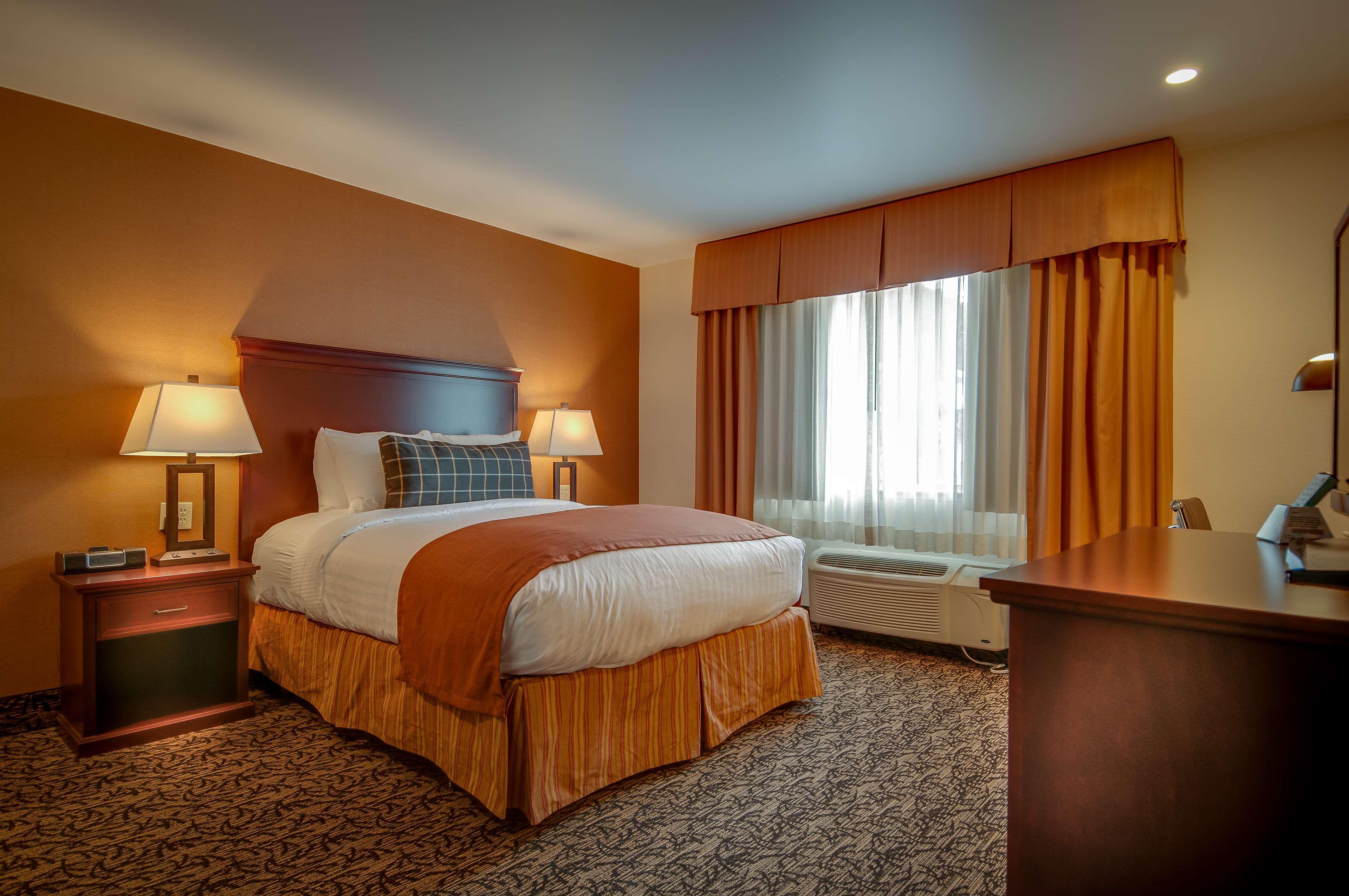 Western Truckee-tahoe Hotel
