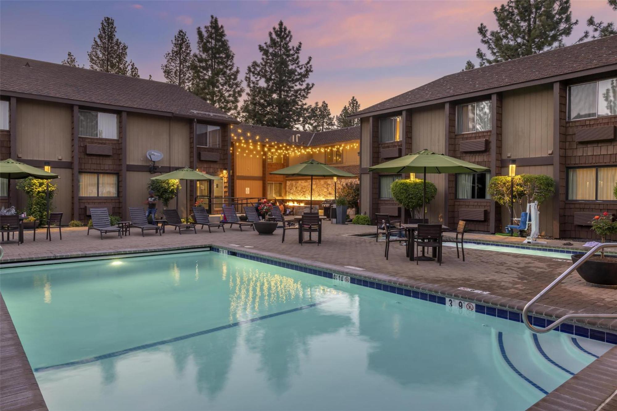Western Truckee-tahoe Hotel Truckee